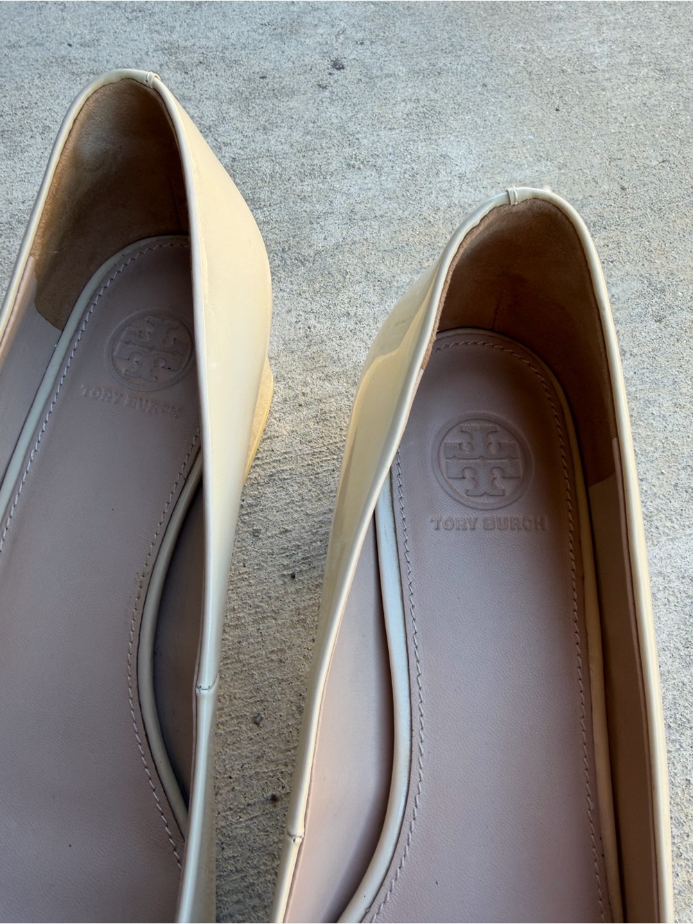 Authentic Tory Burch Gigi Patent Leather Block Heels - Picture 3 of 7